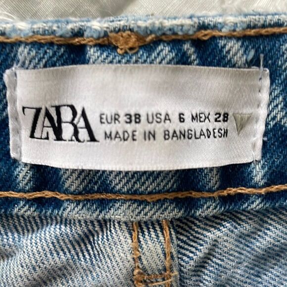 Zara High Wasted, Mom Fit Stone Wash Denim - Picture 5 of 8